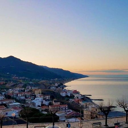 Caterina House Nel borgo piú bello d'Italia San Lucido Esterno foto